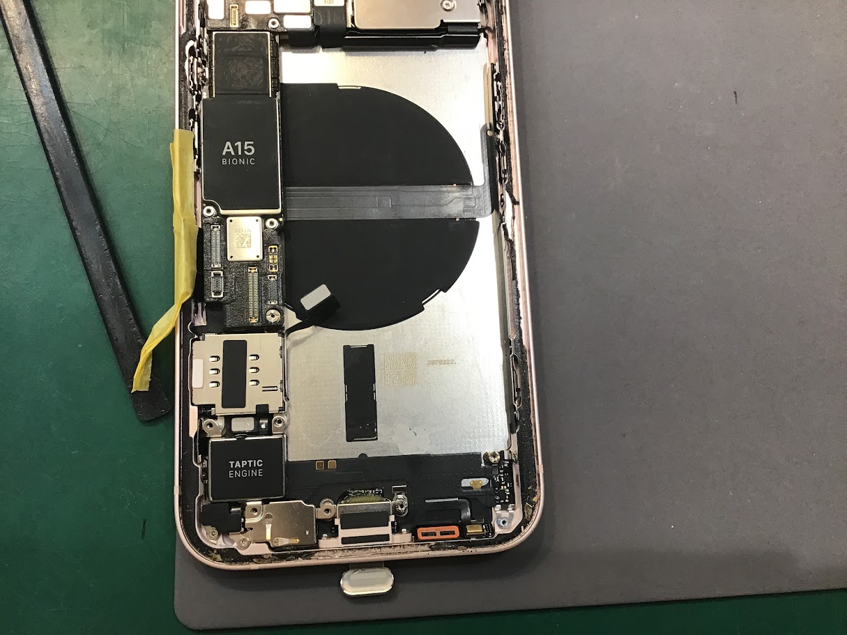 iPhone13ならデータそのまま修理可能なスマホ修理工房セレオ甲府店へ！